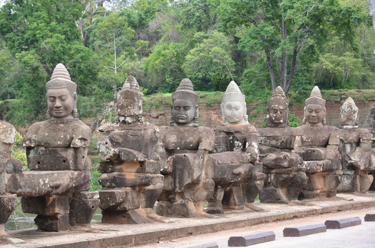 GUERRIERS KHEMER ANGKOR THOM ANGKOR CAMBODGE