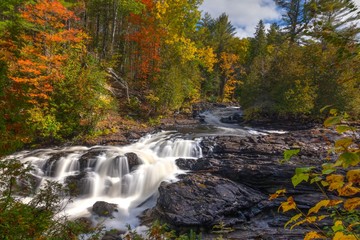 Fototapeta na wymiar Waterfall Near Bancroft Ontario