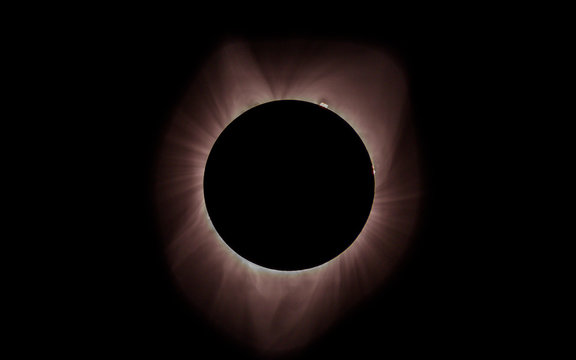 Eclipes  Totality with flares and waves