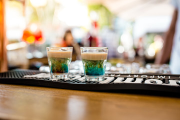Shots an der Bar