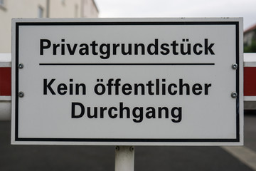 Obraz premium privatgrundstück kein öffentlicher durchgang