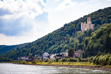 Schloss Stolzenfelst am Rhein bei Koblenz