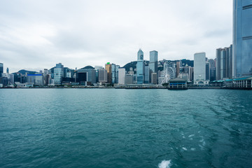 Obraz premium widok na port w Wiktorii w Hongkongu, Chiny.