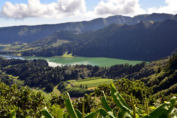 Vulkankrater Sete Citades mit Kraterseen Laguna Azul und Laguna Verde