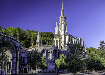 Lourdes Basílica