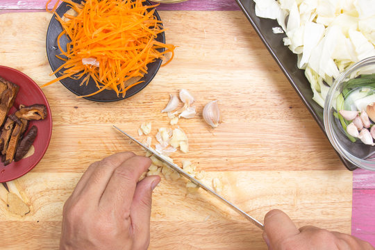 Chef prepared garlic for cooking