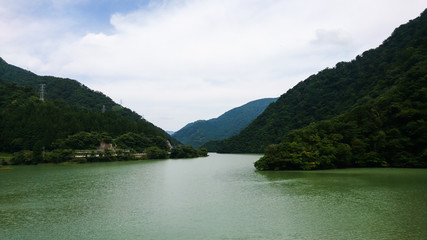 Fototapeta na wymiar 庄川峡の風景　緑
