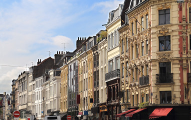 Fototapeta na wymiar Main shopping street in Lille, France