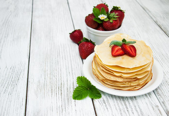 pancakes with strawberries