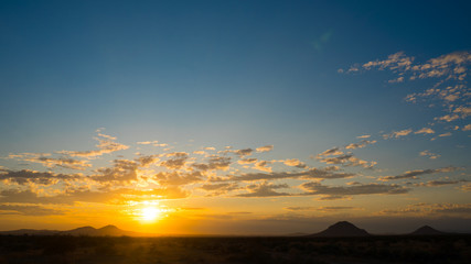 Fototapeta na wymiar Mojave Desert Sunrise