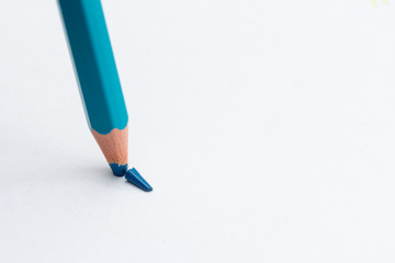 lápiz con la punta rota