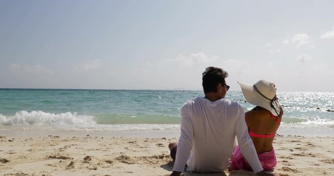 Happy Сouple Sit On Sand Beach Talking Back Rear View, Man And Woman In Love Communication Tourists On Summer Holiday Slow Motion 60