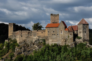 Fototapeta na wymiar Burg Hardegg im Waldviertel