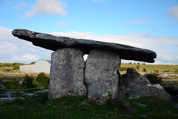 Dolmen, Poulnabrone, Ireland