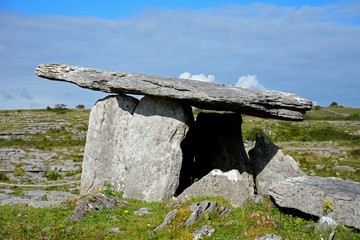 Dolmen, Poulnabrone, Ireland