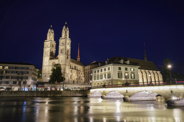 Fototapeta na wymiar Night cityscape of Great Minster, Zurich