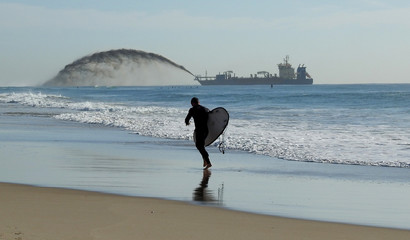 Dredging off the Queensland Gold Coast at Surfers Paradise