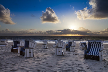 New Sylt - New blue white beach chairs - nice sea breeze in calm holiday