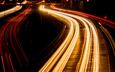Fototapeta na wymiar Night scene of the traffics on highway