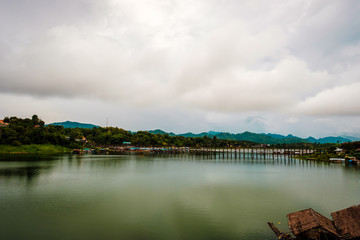 Fototapeta premium blue sky river lake mountain wildlife kanchanaburi thailand