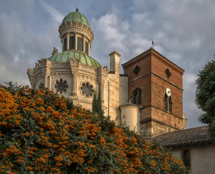 Basilique d'Ars-sur-Formans, Ain, France