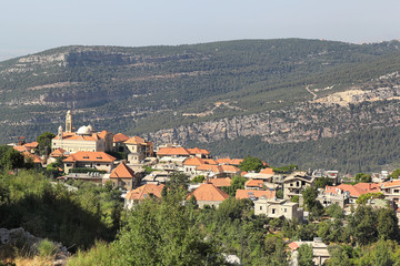 Fototapeta na wymiar Th picturesque village of Douma, Lebanon