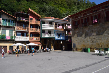 Fototapeta premium Plazas de pueblos pesqueros. 