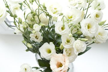  white flowers