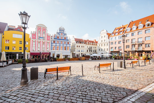 Fototapeta View on the Market square with beautiful colorful buildings during the morning light in Szczecin city, Poland