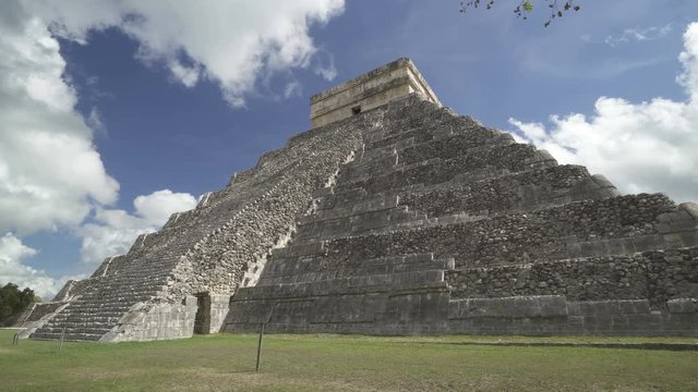 CHICHEN ITZA, MEXICO - MAY 25, 2017: Movement around Maya pyramid temple Kukulkan in peninsula Yucatan at sunny summer weather