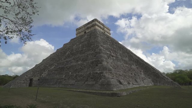 CHICHEN ITZA, MEXICO - MAY 25, 2017: Backward movement from of Maya pyramid temple Kukulkan in peninsula Yucatan