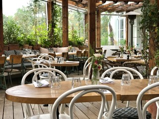 Restaurant intérieur 