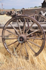 Fototapeta na wymiar Old town wheel