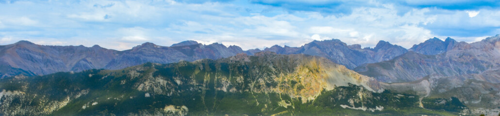 Panorama de montagnes