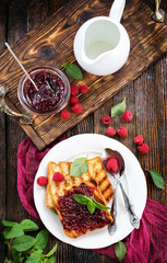 pancakes with jam