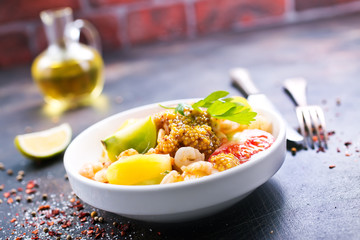 salad with shrimps