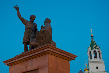 Fototapeta premium Monument to Minin and Pozharsky in Nizhny Novgorod