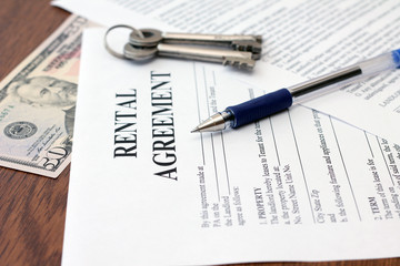 Residential Tenancy Agreement with money and keys
