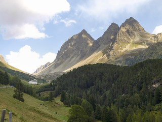 Albula Pass, view of the peaks