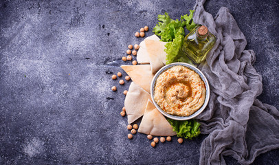 Hummus and pita bread