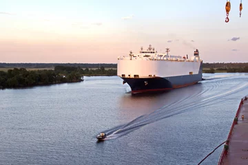 Photo sur Plexiglas Porte Мексиканский залив, порт Beaumont, USA, виды акватории ,реки, причала и грузового комплекса   