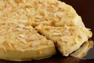 Almond cake