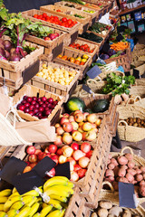 fruits and veggies store