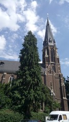 Fototapeta na wymiar kleine Kirche in Frankfurt