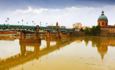 Chapel Saint-Joseph de la Grave and Saint Pierre bridge in Toulouse