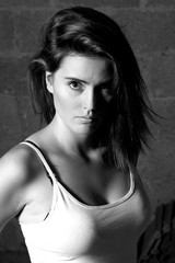 Naklejka premium Portrait einer sportlichen jungen Frau 