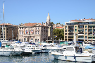 Port et h&ocirc;tel de ville de Marseille