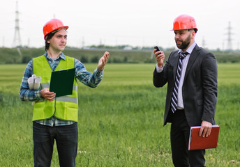 man with cottage plan construction