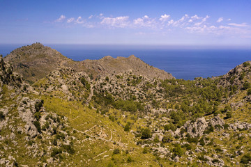 Fototapeta na wymiar beautiful scenery with shoreline in Palma de Mallorca