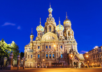 Fototapeta na wymiar The Church of the Savior on Blood in St. Petersburg